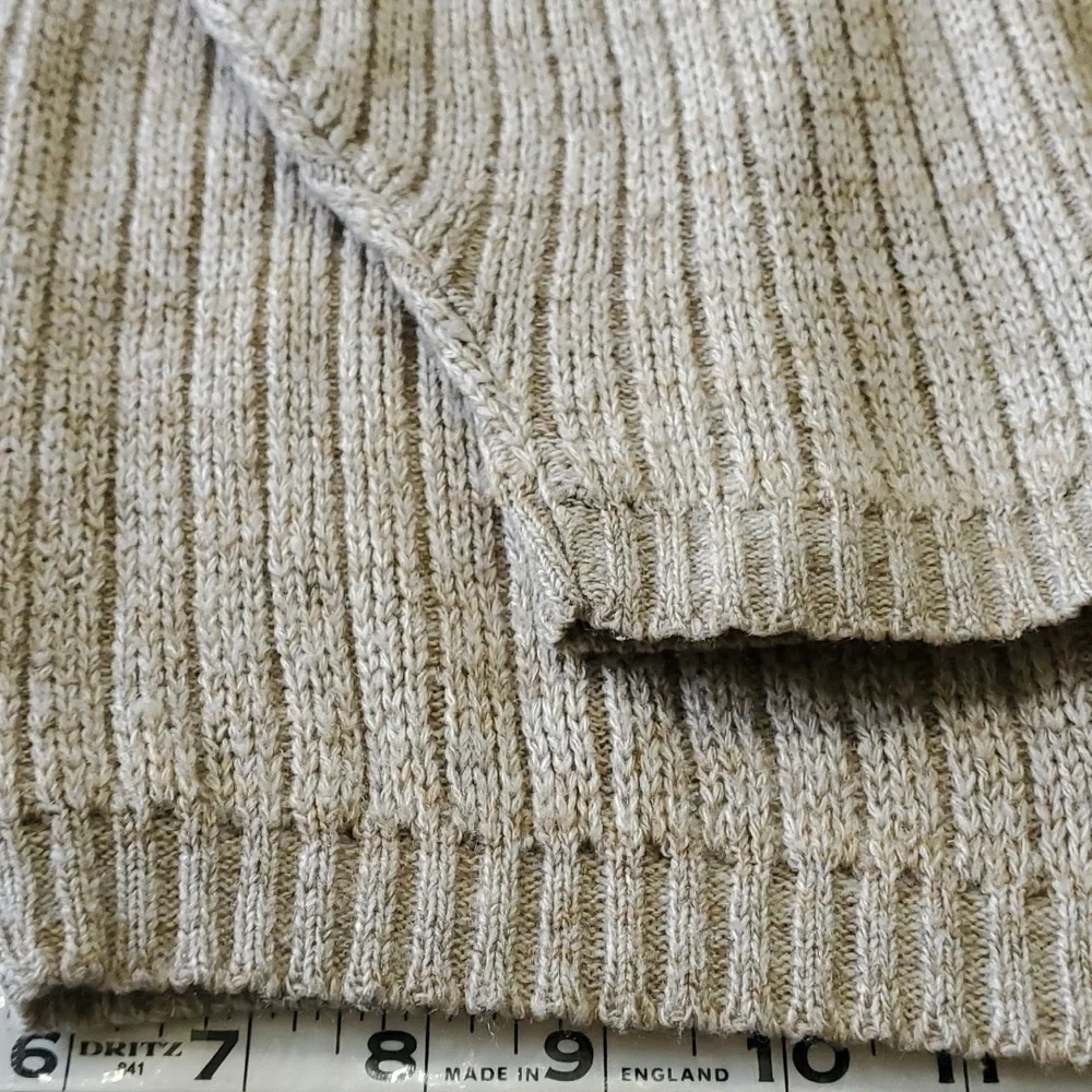 HB SPORT, men's sweater tan with flecks. Size‎ 1X. Soft acrylic. MDe In the USA.
